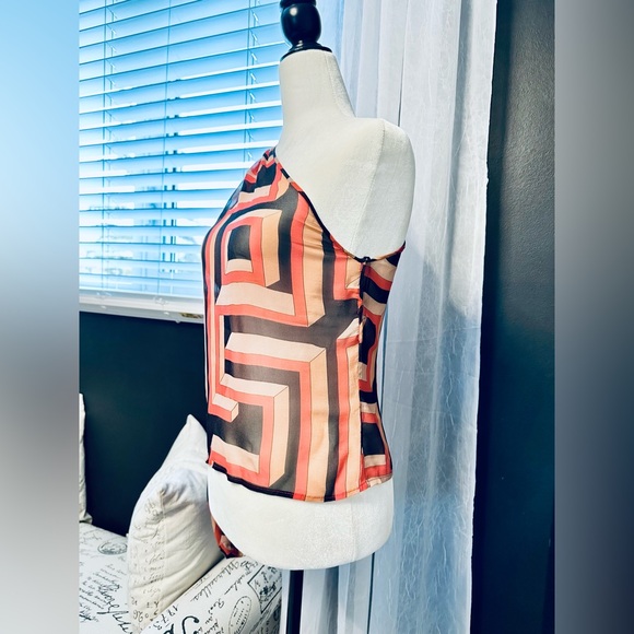 Gianni Versace
Silk Printed Blouse
Size: S I US4, IT40 - Picture 4 of 9